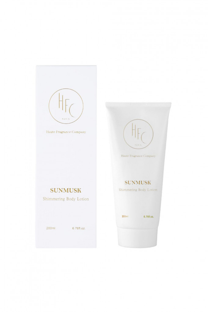 Купити Лосьйон для тіла зволожувальний парфумований з ефектом сяйва HFC 2