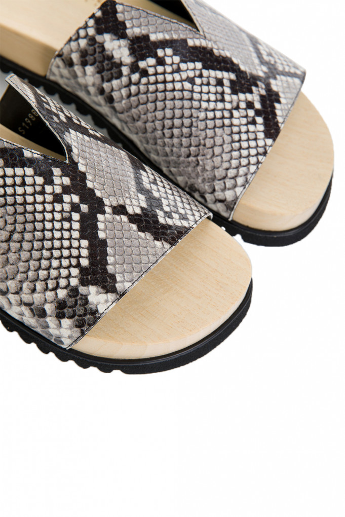 Купити Шльопанці Stephen Venezia 4