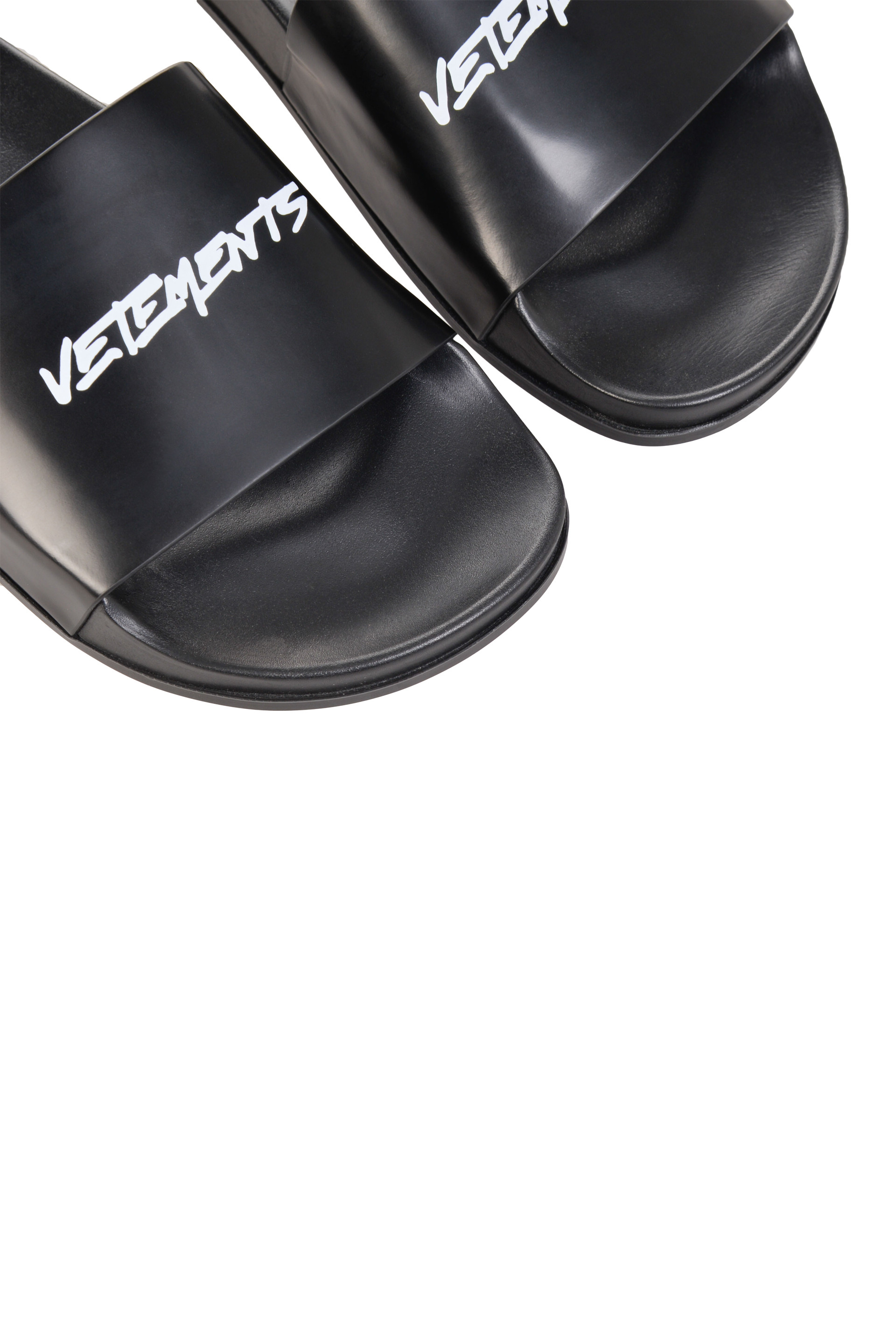 Купити Шльопанці Vetements 4