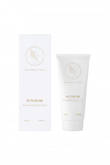 Купити Лосьйон для тіла зволожувальний парфумований з ефектом сяйва HFC