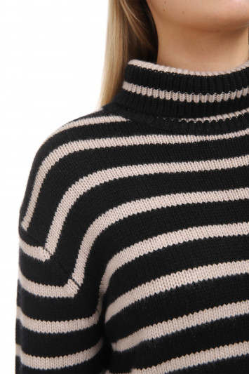 Купити Светр Lisa Yang 3